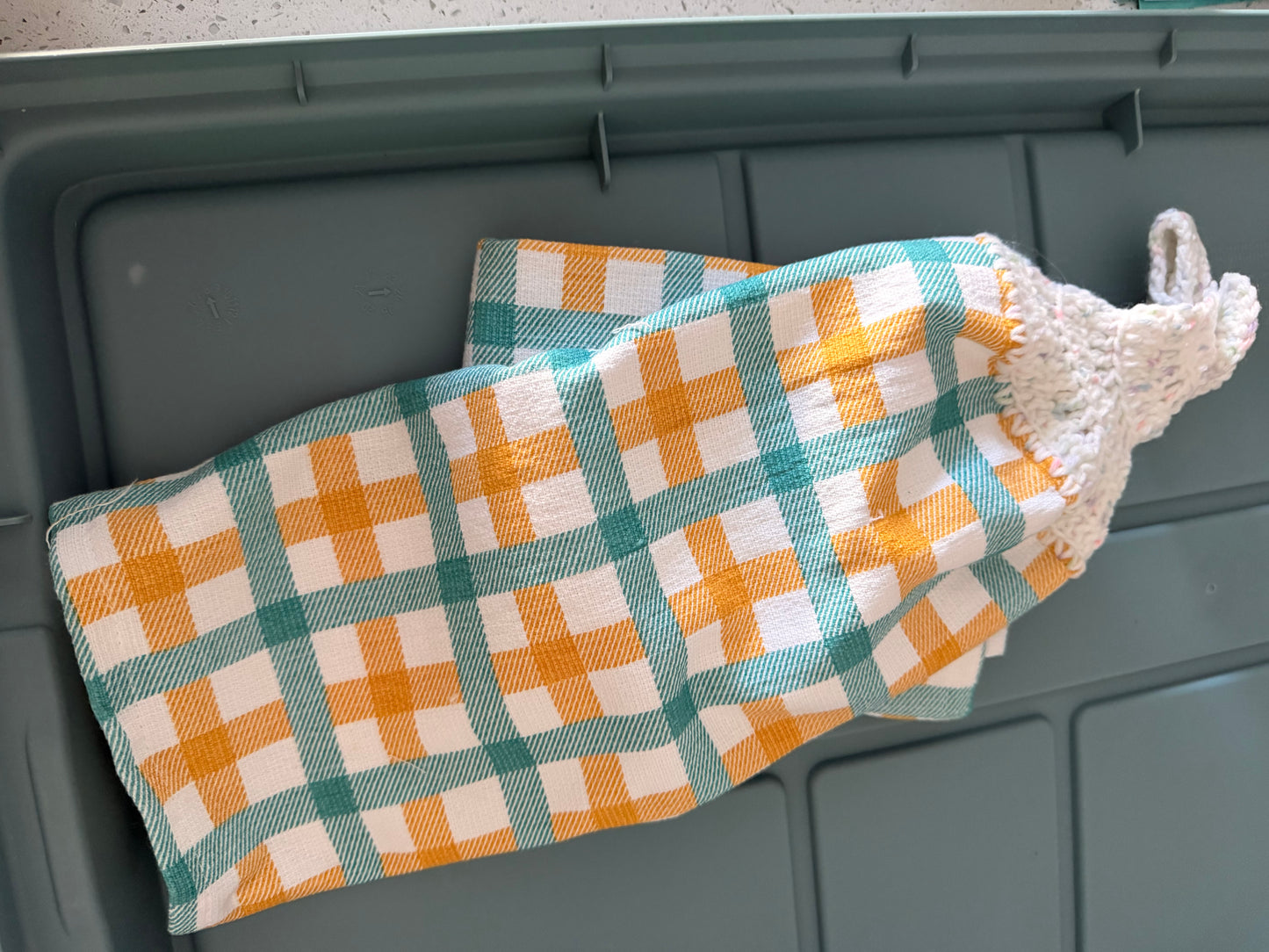 orange/teal